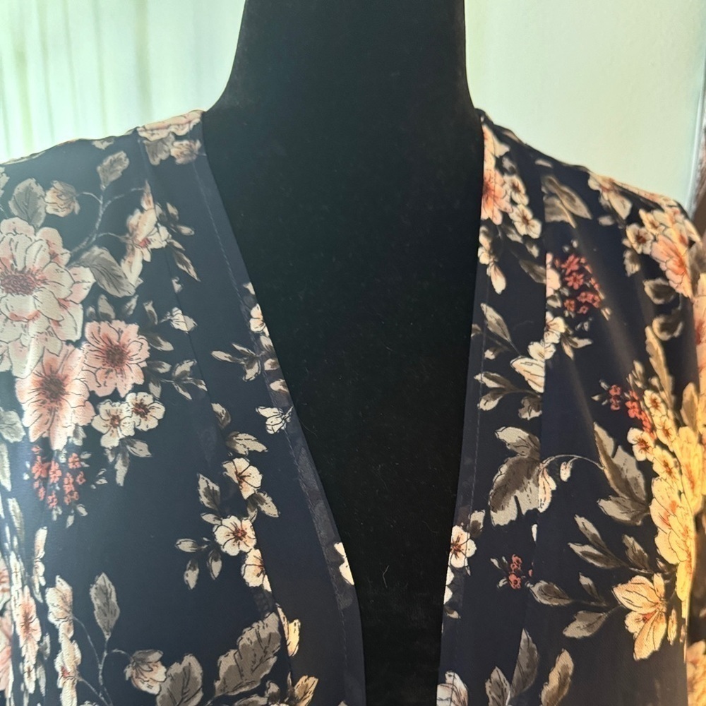 TORRID Chiffon Maxi High-Low Floral Kimono 00/0 M/L - Picture 4 of 11